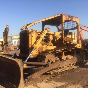 Topadora de cadenas CAT D7G usada de la mejor relación calidad-precio, ideal para trabajos de movimiento de tierras y minería - Product Image 1