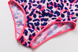 <span class=keywords><strong>Maillot</strong></span> <span class=keywords><strong>de</strong></span> <span class=keywords><strong>bain</strong></span> une pièce à imprimé léopard pour filles <span class=keywords><strong>de</strong></span> haute qualité pour enfants <span class=keywords><strong>de</strong></span> 5 à <span class=keywords><strong>12</strong></span> <span class=keywords><strong>ans</strong></span> - Product Image 4