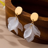 Anting-anting resin akrilik wanita motif bunga musim panas yang cantik, elegan, dan modis.