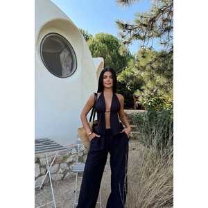 Costume de bureau décontracté pour femme, noir, Lorenza, avec décoration plissée et boutons - Product Image 4