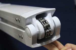 Auvent rétractable et bras articulé et auvent en métal - Product Image 5