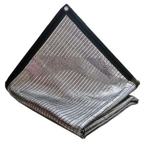 Filet pare-soleil en feuille d'aluminium 80GSM pour espace frais de stationnement de voiture Gazebo extérieur - Product Image 1