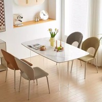 Leder-Esszimmerstuhl im Zeitgenössischen Stil mit Rattanähnlicher Rückenlehne Modernes Minimalistisches Design für Hotel-Restaurant-Nutzung Wohnmöbel