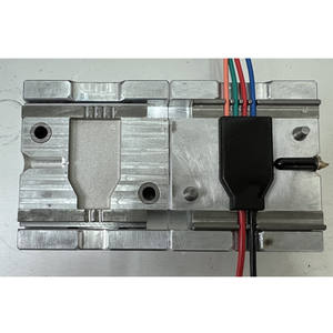 Molde de plástico de prototipado rápido personalizado para piezas de automóviles Diseño de molde de plástico personalizado de alta velocidad - Product Image 3