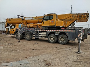 Grúa XCT80 Usada de 70 Toneladas, Alta Calidad, Bajo Costo, Larga Vida Útil, Motor Scania, Altura de Elevación de 50m, Gran Oferta - Product Image 2