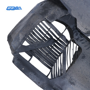 Piezas desmontadas de material original, sección frontal del revestimiento de la valla trasera izquierda para Porsche 992 OE 992558157 - Product Image 5