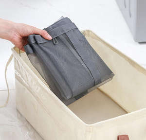 Bolsa de Lavandería de Malla Conveniente para Llevar, Bolsa Organizadora de Ropa Sucia Extra Grande y Moderna - Product Image 5