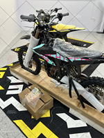 Vélo électrique Surron Hyper Bee 8000W 2026 le plus vendu – Moto tout-terrain robuste et durable pour le divertissement et la conduite quotidienne