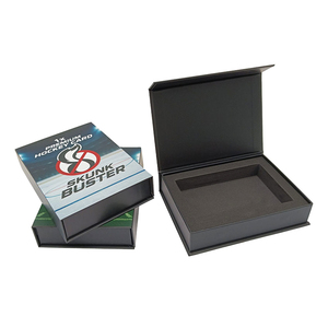 Caja Magnética de Cartón Rígido Reciclable con Logotipo Personalizado para Tarjetas Coleccionables PSA, Pokémon, con Inserto de Espuma - Product Image 1
