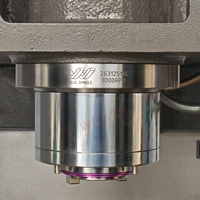 Centre d'usinage vertical VMC650 Machine optique Liaison triaxiale Haute rigidité Lit en fonte de résine