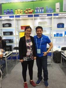 แบตเตอรี่สำรอง UPS แบบออนไลน์ความถี่สูงแบบแยกส่วน10KVA ถึง100KVA อินเวอร์เตอร์ Ups ที่กำหนดค่าซ้ำซ้อนแบบขนาน - Product Image 4