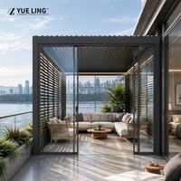 Pergola à lames orientables en aluminium, pergola personnalisée pour les entrepreneurs en travaux, système de drainage intégré pour la cour
