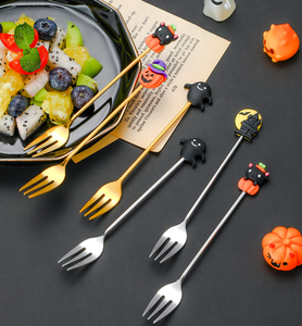 ชุดช้อนส้อมสแตนเลสสำหรับฮาโลวีนขายส่ง ลายฟักทอง ผี แมว ช้อนคน ช้อนตัก สำหรับงานปาร์ตี้ ชุดอุปกรณ์บนโต๊ะอาหารสำหรับเทศกาล จำนวนมาก - Product Image 5