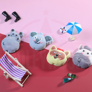 Holeywood Animal Shaped Bear Marshmallow Lollipop Soft Decorated Fruit Chocolate and Icing Cream Flavored <strong>Candy</strong> Carton <strong>Stick</strong> - Product Image 2