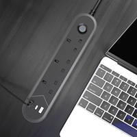 Rallonge électrique en plastique à double couleur et design simple, prise UK 13A avec 3/4 prises et 2 ports USB
