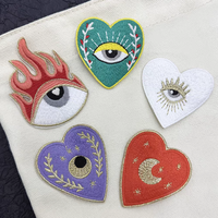 Patchs thermocollants en feutre non tissé brodés à la main, motif œil du diable et cœur mystérieux, pour vêtements, sacs et textiles de maison - Vente en gros
