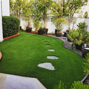 Césped <span class=keywords><strong>Artificial</strong></span> Realista y Suave de 30 mm - Césped Sintético Resistente a los Rayos UV para Jardín y Paisajismo - Fácil Instalación - Product Image 4
