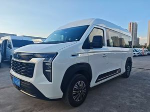 Furgone Usato SINOTRUK Pioneer V Modello 2025, 7 Posti, Motore Diesel, Trasmissione Automatica a 8 Velocità, Trazione Anteriore, 115kW - Product Image 3