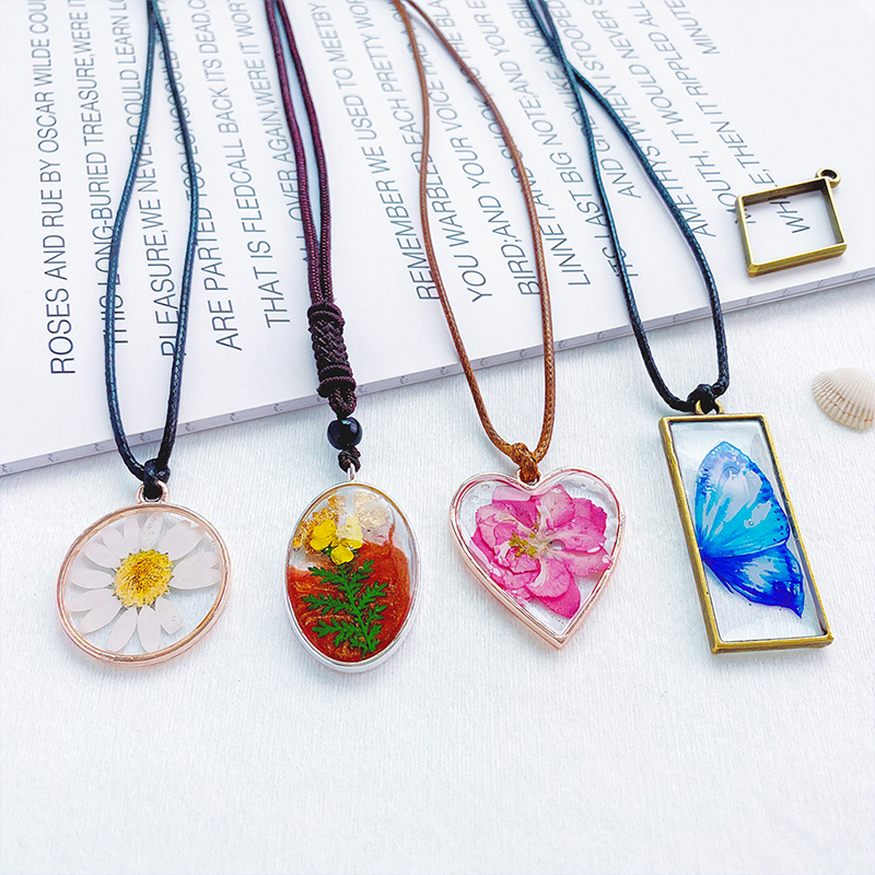 DM747 Geometric Hollow Open Frame Assorted Pendant Key Chain Accessories Jewelry Component Resin Earring Making Supplies for DIY