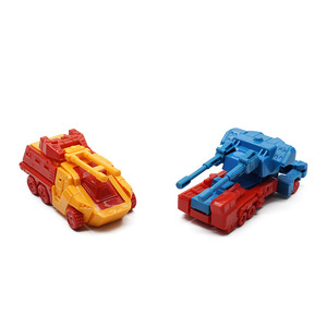 In plastica trasformato carro armato Robot <span class=keywords><strong>auto</strong></span> mutevole assemblato deformazione deformata giocattolo trasformante per bambino grande cioccolato uovo sorpresa - Product Image 2