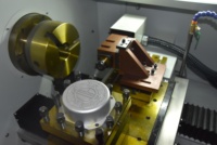 Tour à métaux CNC 3 axes haute précision CK6140A pour travaux lourds