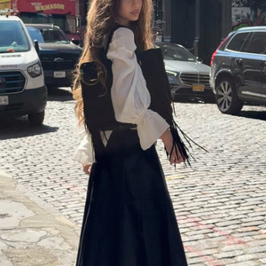 Abito da donna elegante e moderno, con taglio scavato, spalle scoperte, stile bohémien, sexy, con laccetti, sartoriale, di design personalizzato, per la stagione estiva - Product Image 6