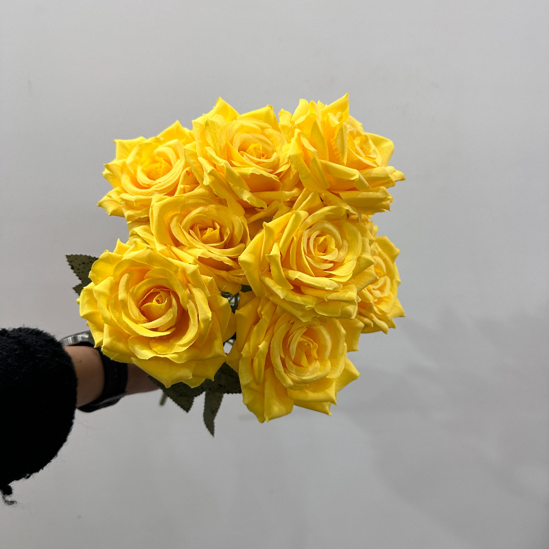 Jaune