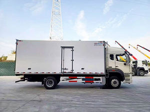 <span class=keywords><strong>Camion</strong></span> réfrigéré 4*2 <span class=keywords><strong>10</strong></span> <span class=keywords><strong>tonnes</strong></span> à vendre avec régulateur de température Boîte réfrigérante pour congélateur d'aliments et transport de viande - Product Image 4