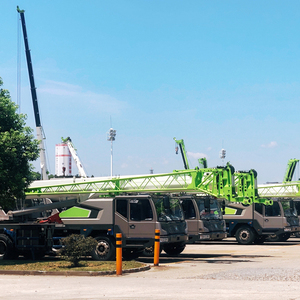 Grue sur camion ZOOMLION de 80 tonnes ZTC800R532 à vendre - Product Image 2