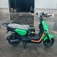 Trottinette électrique haute vitesse longue portée pour adultes, style vélo de ville à 2 roues, E-Moped avec moteur à moyeu arrière et fonctions électroniques