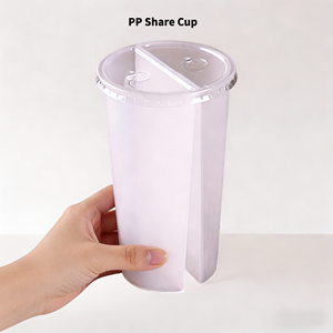 Bicchiere in Plastica PP Personalizzato da 16oz/22oz con Coperchio, Senza BPA, Compartimentato a Doppia Camera per Bubble Tea, Frullati e Dessert - Product Image 1