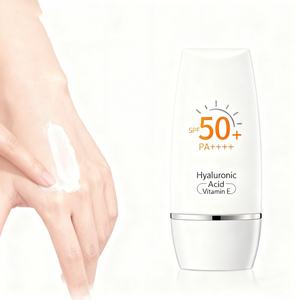 Crema Solare Bio UV Colorata con il Mio Logo, Formula Senza Residui Bianchi per una Protezione Solare Naturale - Product Image 3