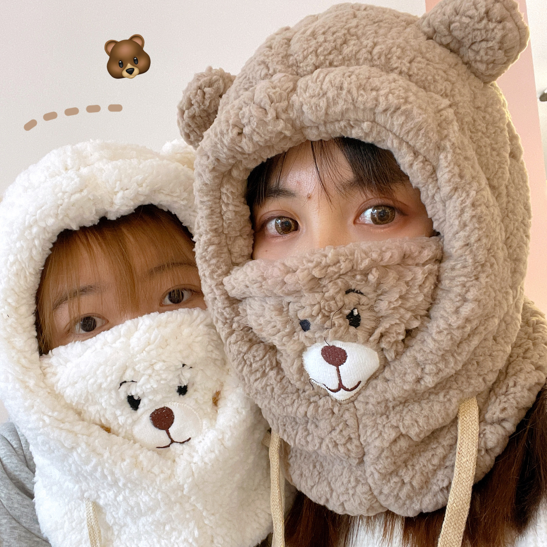 Женская плюшевая шапка-медведь