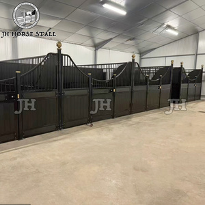 Panneaux d'écurie équestre préfabriqués personnalisés en bambou noir cadre en acier permanent pour chevaux - Product Image 1