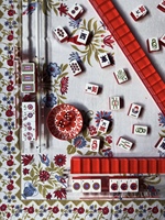 Jeu de tuiles de Mahjong américain classique rouge Crosswinds avec tapis à motif deux moineaux, 4 joueurs, 160 pièces, portable, pour divertissement de casino et de jeu