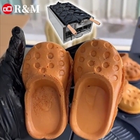Machine à gaufres en forme de Crocs 2026, équipement pour faire des gaufres en forme de pantoufles, machine à cônes à gaufres en forme de Crocs pour les entreprises