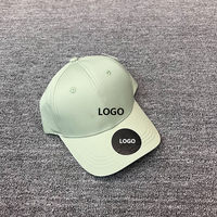 Casquette de baseball ajustable en coton unisexe pour adultes, taille unique, avec logo personnalisé et fermeture à lanière, style athlétique.