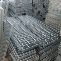 Caillebotis en acier à persiennes en métal personnalisé 1500mm HDG Grilles d'égout de sol en acier inoxydable Fabricant coréen pour la décoration