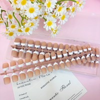 Faux ongles préformés prêts à poser, assortis par taille, rose blush, lot de 30 pièces, faits à la main, avec couche de finition, courts