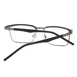 <span class=keywords><strong>Gafas</strong></span> <span class=keywords><strong>de</strong></span> Lectura con Filtro <span class=keywords><strong>de</strong></span> Luz Azul <span class=keywords><strong>de</strong></span> Alta Calidad con Logotipo Personalizado, <span class=keywords><strong>Gafas</strong></span> Clásicas para <span class=keywords><strong>Presbicia</strong></span> para Hombre y Mujer - Product Image 4