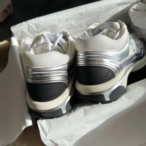 新款奢华休闲设计师鞋原创时尚品牌鞋高品质男女运动鞋 - Product Image 1