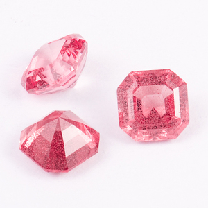 Piedras Preciosas Cultivadas Artificialmente Muy Raras, Padparadscha, Calidad VVS, Corte Accsher, Color Rosa Natural, Nunca se Deslustran con el Pasar del Tiempo - Product Image 1
