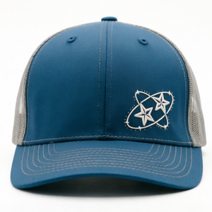 Gorra de camionero de 6 paneles con bordado personalizado, construcción de alta calidad, elegante y cómoda, visera curva, ideal para actividades al aire libre. - Product Image 5