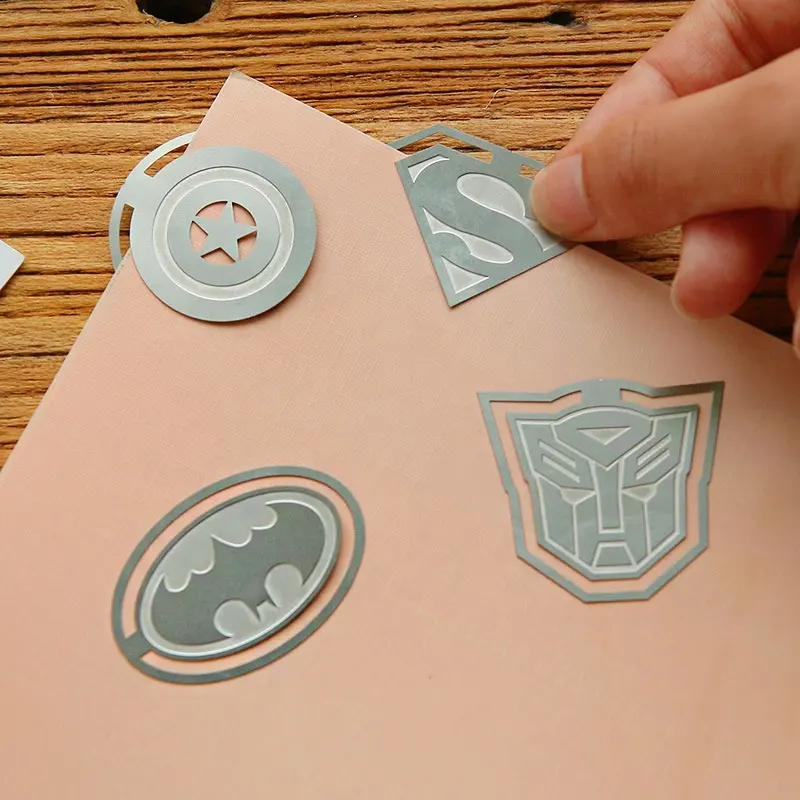 Marcadores de libro grabados de Metal de dibujos animados creativos personalizados marcapáginas para libros Clips de papel marcapáginas de regalo