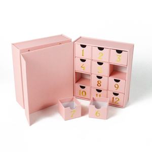 Boîte cadeau de golf, créez votre propre ensemble de maquillage, boîte en papier, calendrier de l'avent de 12 jours pour le Ramadan, rouge à lèvres, chocolat de Noël - Product Image 4