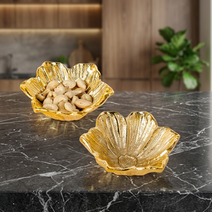 Plat décoratif en métal en forme de fleur dorée, style glamour fait main, vaisselle de mariage - Product Image 2