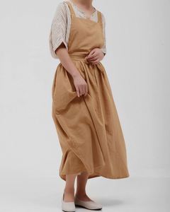 Wholesale Sleeveless <b>Aprons</b> Fashionable Design Suitable for Cooking Gardening Kitchen Cleaning Durable and Easy to Clean - Product Image 1