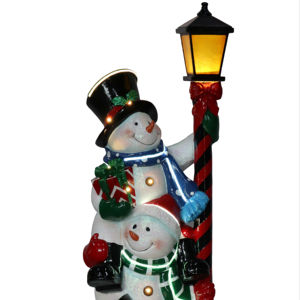 สโนวันถือไม้เท้าขนมหวานที่มีไฟ 8 ดวงและแถบไฟ 8 เส้น - Product Image 1