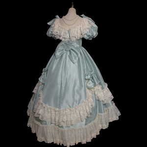 Robe de soirée de mariage vintage moderne <span class=keywords><strong>grande</strong></span> <span class=keywords><strong>taille</strong></span> en satin bleu princesse avec grand nœud rose, fleur blanche, col bateau, manches courtes et perles - Product Image 3