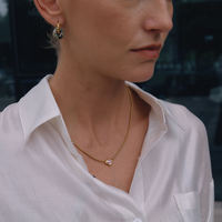 Collier pendentif anniversaire BinShuo au design original et tendance, en acier inoxydable plaqué or 18 carats avec perles ovales en zircon cubique